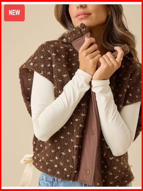 Women's Sherpa Vest Quilted Sleeveless Button Down Fleece Jacket - Picture 2 of 5